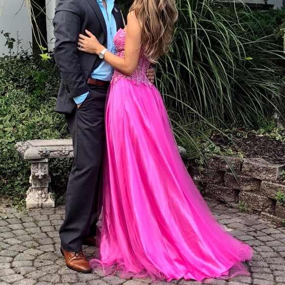 Camille La Vie Dresses & Skirts - Camille La Vie Hot pink ball gown